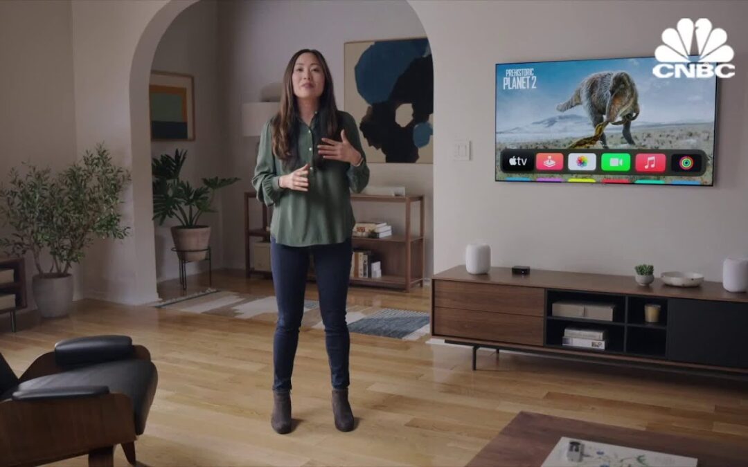 Apple’s new augmented reality headset uses eye and hand tracking to navigate